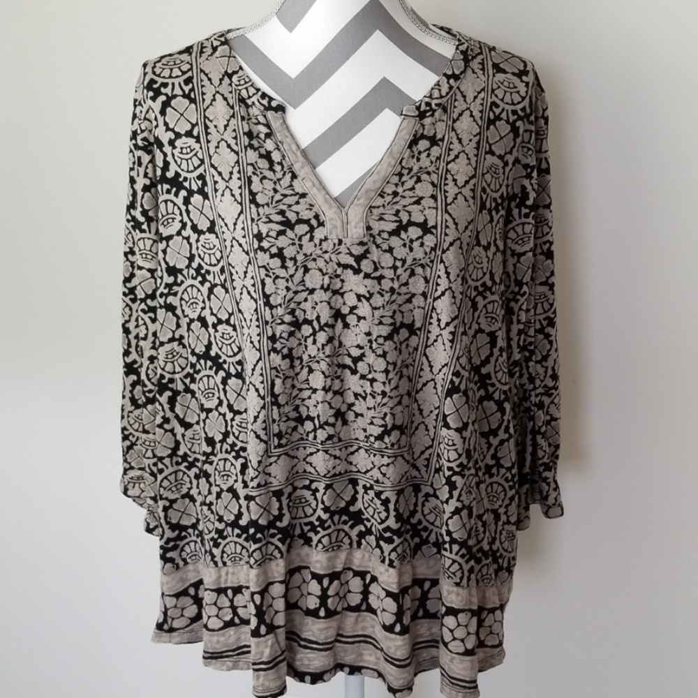 Lucky Brand V Neck Tunic Top with 3/4 Sleeves
